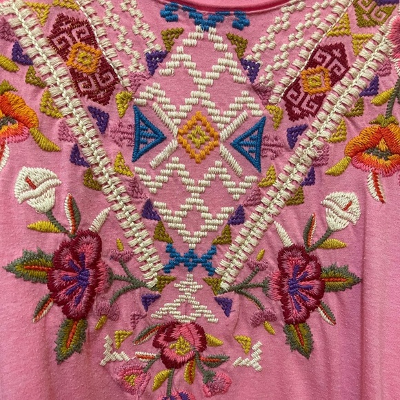 Johnny Was JWLA embroidered handkerchief hem tunic T-shirt pink small - Picture 3 of 9
